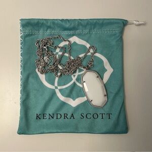 KENDRA SCOTT Reid Pendant Necklace in White Silver